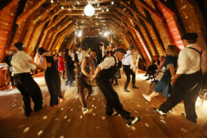 des danseurs de Lindy hop